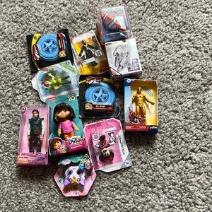 11 mini brand food or toy. One gold, per bad. You may get more…! NO REFUNDS🚫